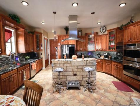 13115 N Sh 16 Poteet TX 78065