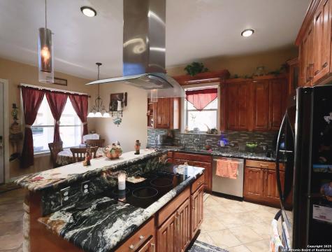 13115 N Sh 16 Poteet TX 78065