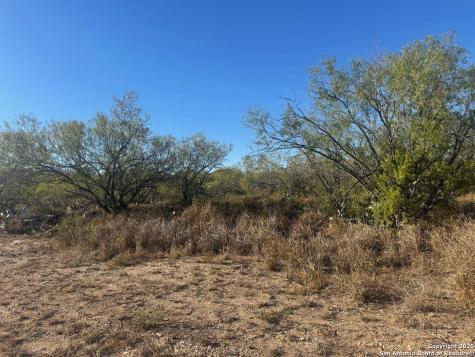 Lots 2453-2455 Avenue J Christine TX 78012