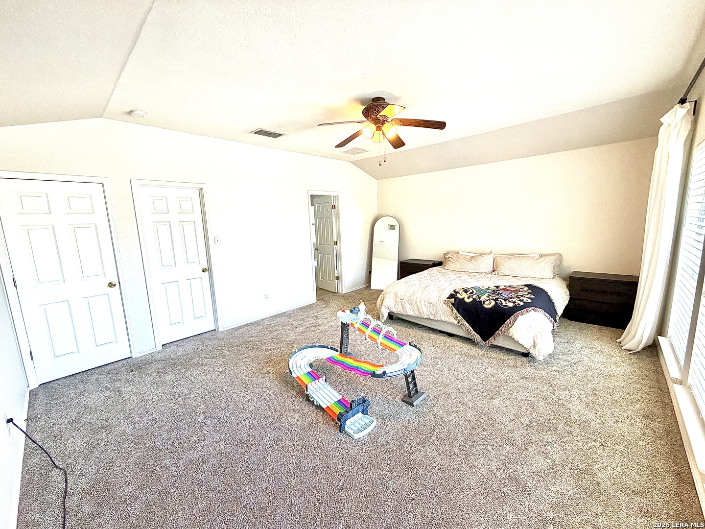 422 Abigail Converse TX 78109