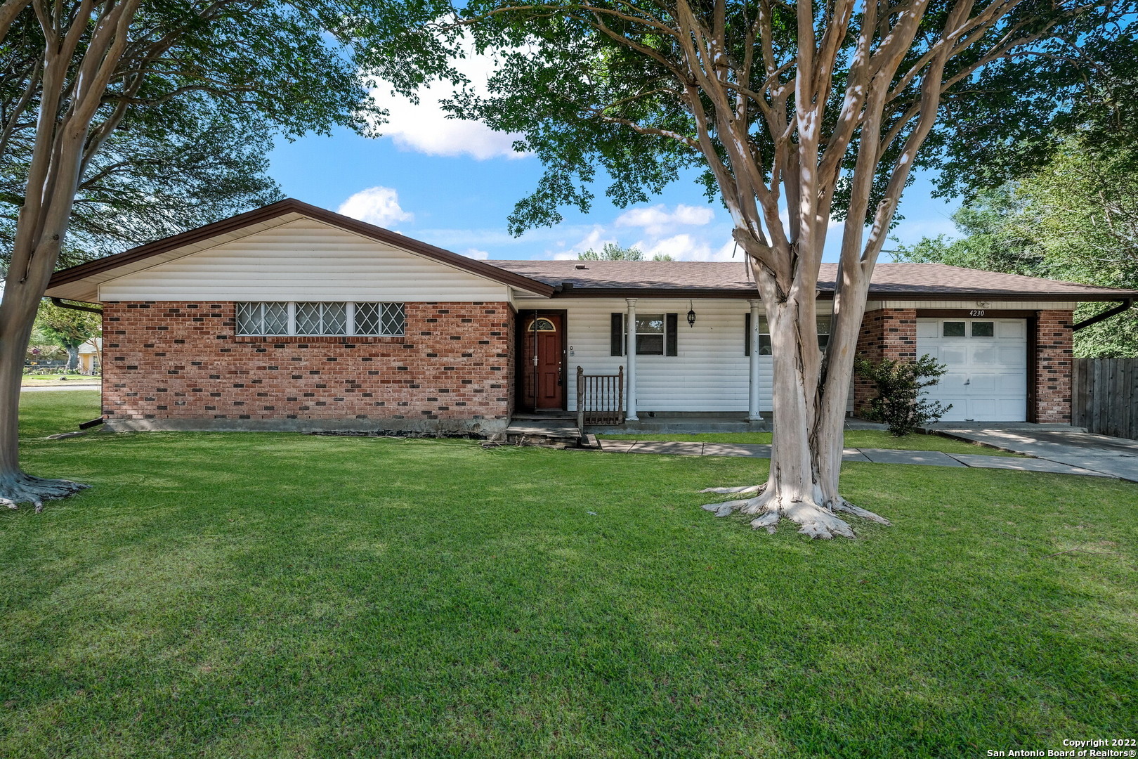 4230 Chestnuthill Drive San Antonio TX 78218