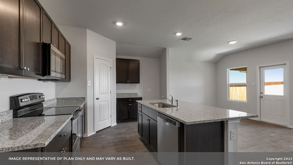 708 Peccary Place Seguin TX 78155