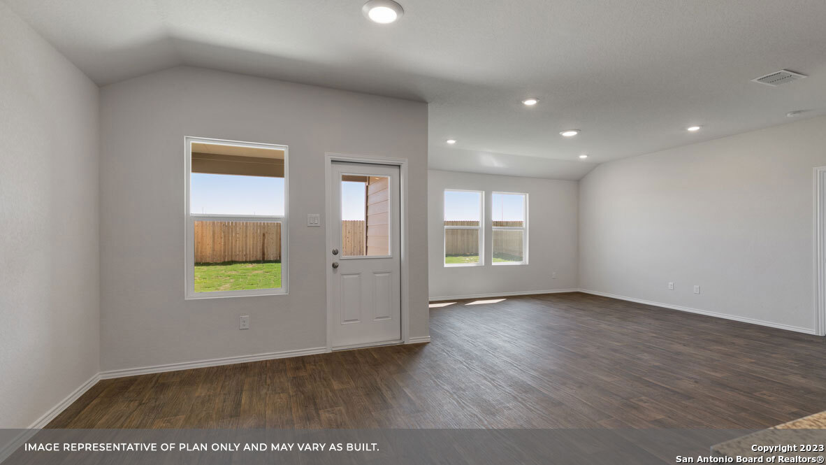 708 Peccary Place Seguin TX 78155