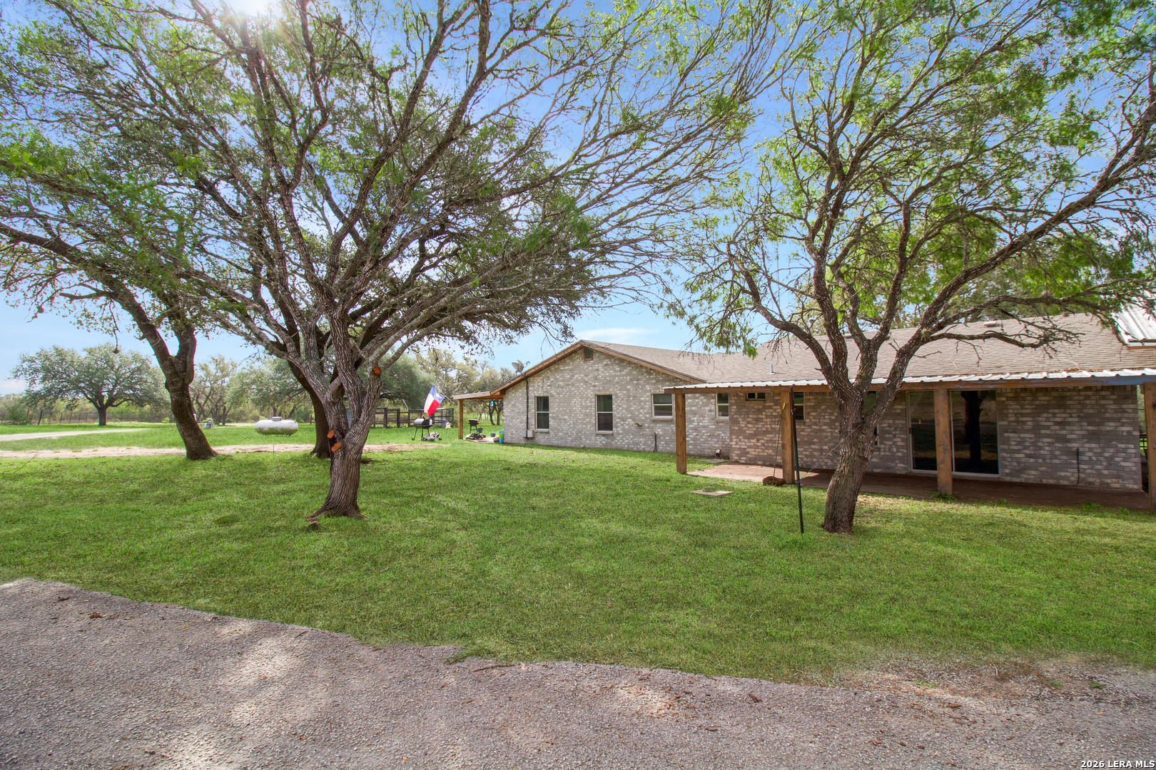 164 Bobwhite Trail Beeville TX 78102