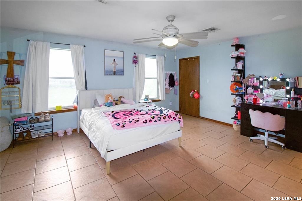 164 Bobwhite Trail Beeville TX 78102