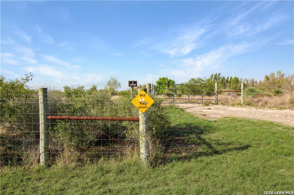 164 Bobwhite Trail Beeville TX 78102