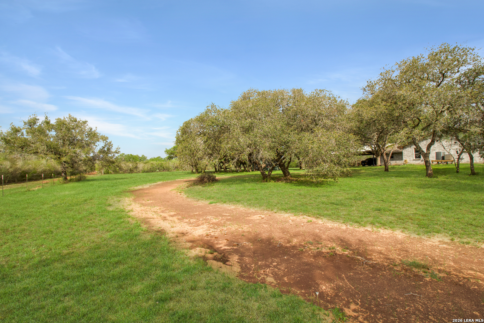 164 Bobwhite Trail Beeville TX 78102