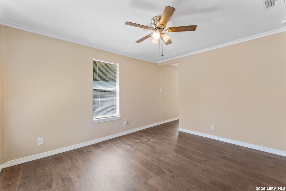537 N San Gabriel San Antonio TX 78228