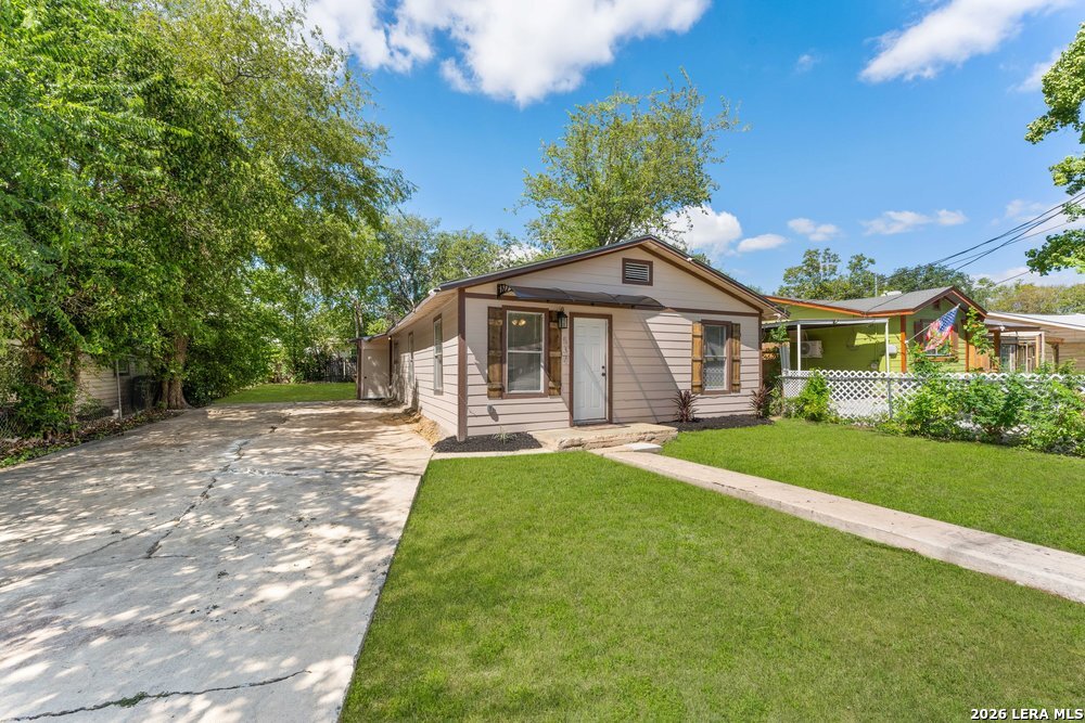 537 N San Gabriel San Antonio TX 78228