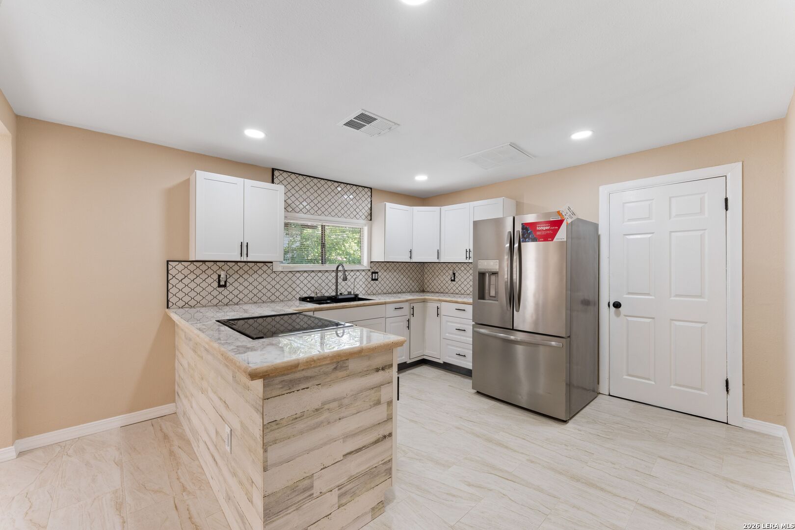 537 N San Gabriel San Antonio TX 78228