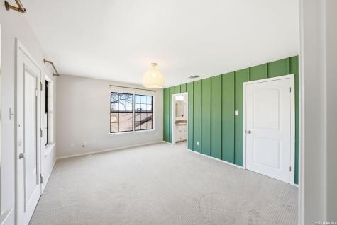 1300 Warbler Drive Kerrville TX 78028