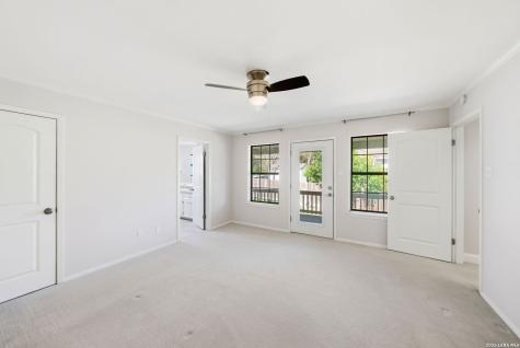 1300 Warbler Drive Kerrville TX 78028