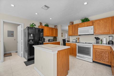 7519 Waketon San Antonio TX 78250