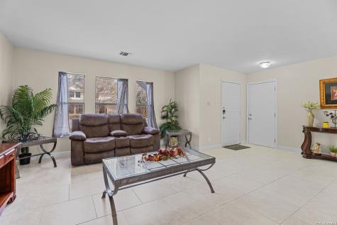 7519 Waketon San Antonio TX 78250