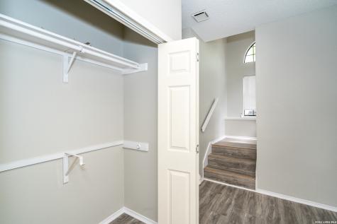 2826 Village Parkway San Antonio TX 78251