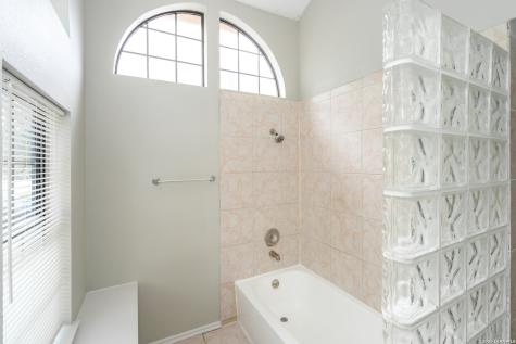 2826 Village Parkway San Antonio TX 78251