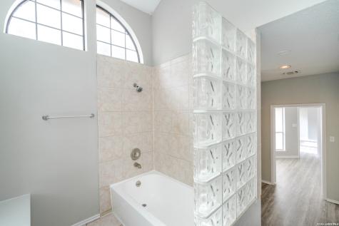 2826 Village Parkway San Antonio TX 78251