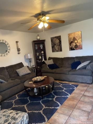 4135 Waikiki Drive San Antonio TX 78218