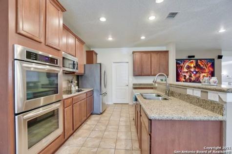 8022 Royal Field San Antonio TX 78255