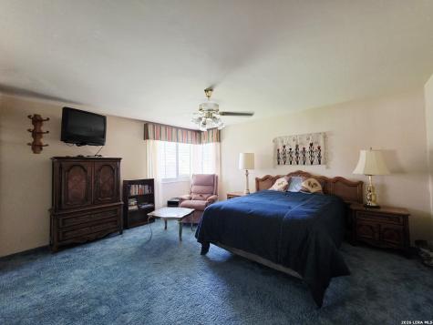 905 Tilden Cotulla TX 78014