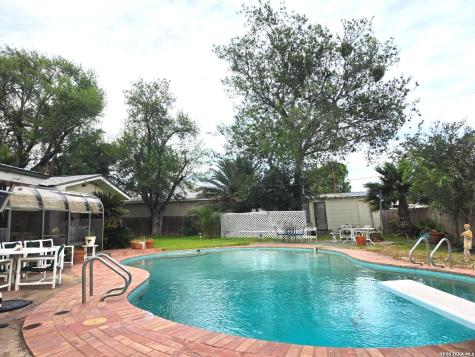 905 Tilden Cotulla TX 78014