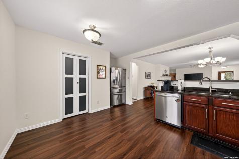 7942 Ruidoso Chase Selma TX 78154