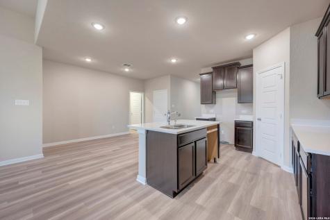 5051 Cacti Orchard San Antonio TX 78222