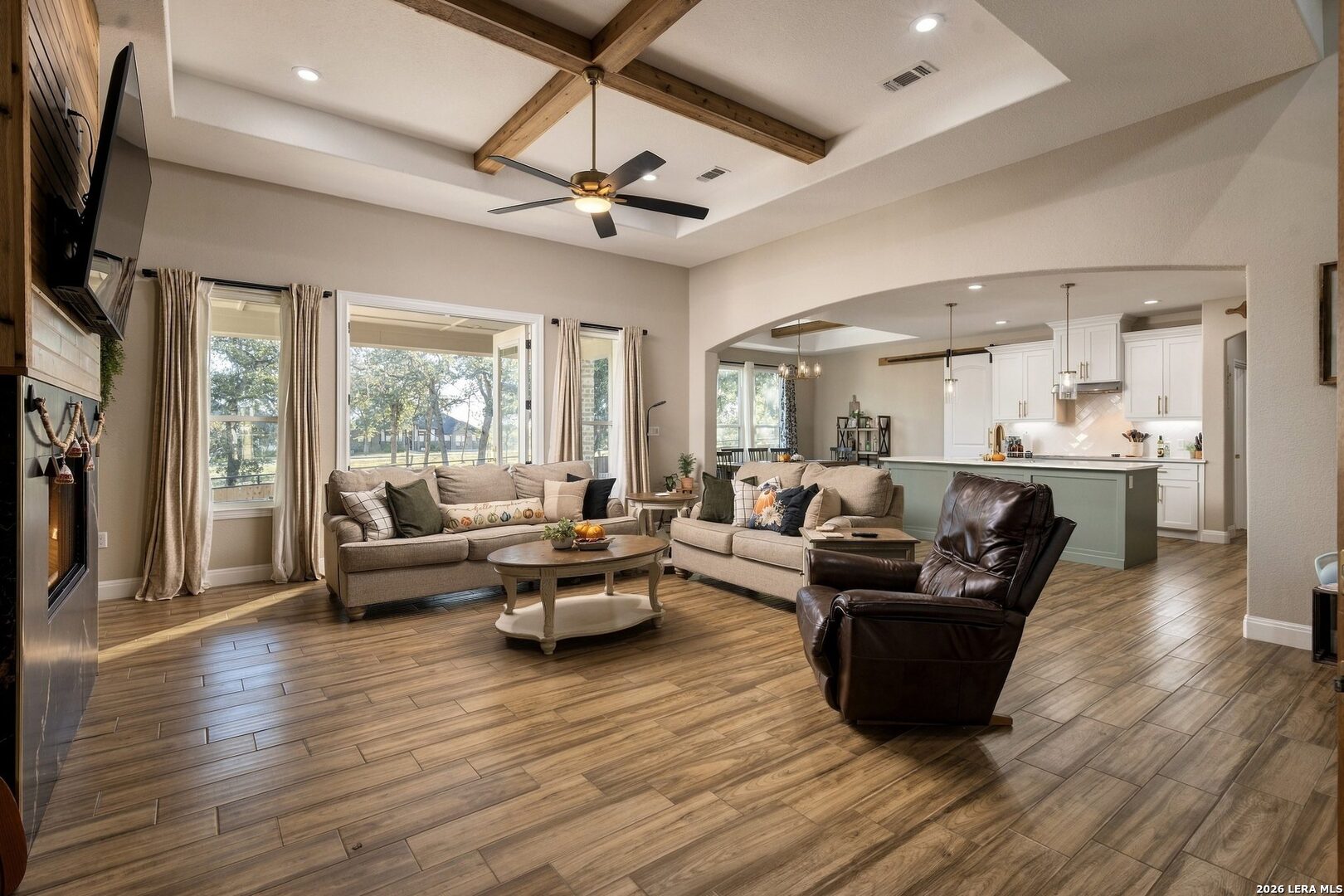181 W Magnolia Circle La Vernia TX 78121