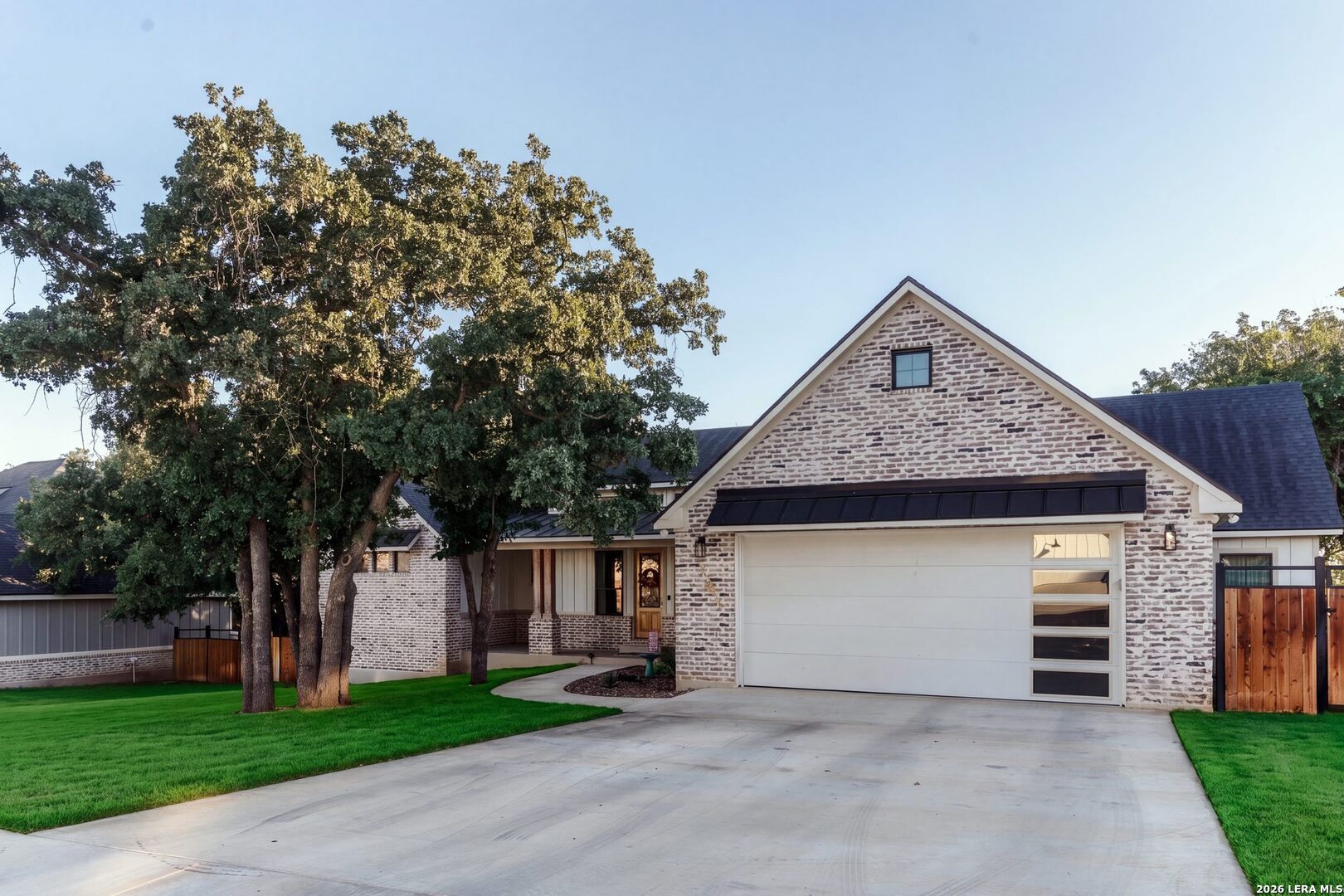 181 W Magnolia Circle La Vernia TX 78121