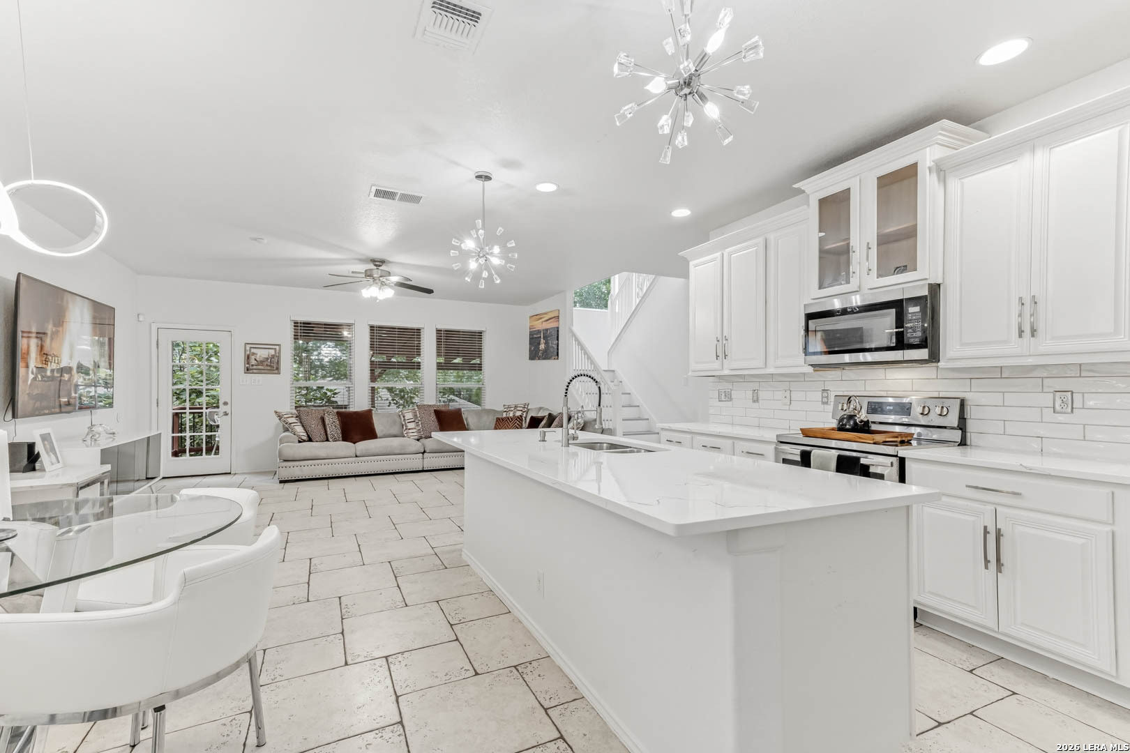 418 Mesa Hill San Antonio TX 78258