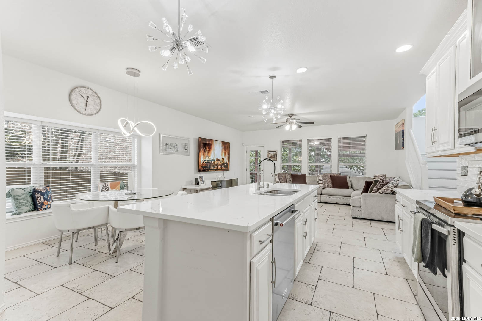 418 Mesa Hill San Antonio TX 78258