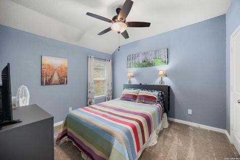 8734 Hideout Bend San Antonio TX 78254