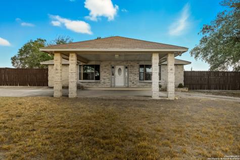 706 Sunrise La Vernia TX 78121