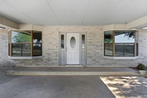 706 Sunrise La Vernia TX 78121