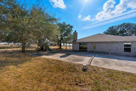 706 Sunrise La Vernia TX 78121