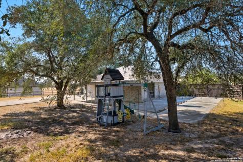 706 Sunrise La Vernia TX 78121
