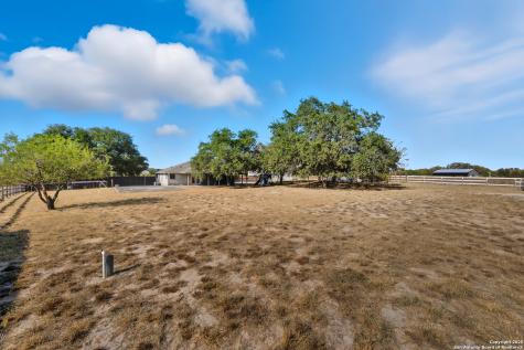 706 Sunrise La Vernia TX 78121