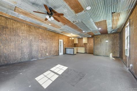 706 Sunrise La Vernia TX 78121