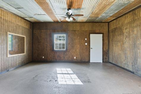 706 Sunrise La Vernia TX 78121