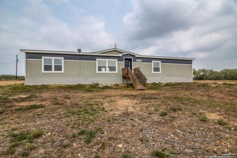 290 Lilly Bear Lane Moore TX 78057