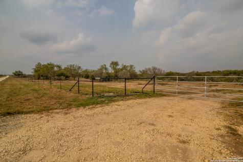 290 Lilly Bear Lane Moore TX 78057