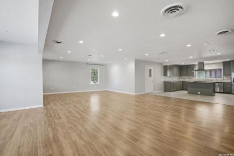 1225 Unicorn New Braunfels TX 78130