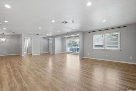 1225 Unicorn New Braunfels TX 78130