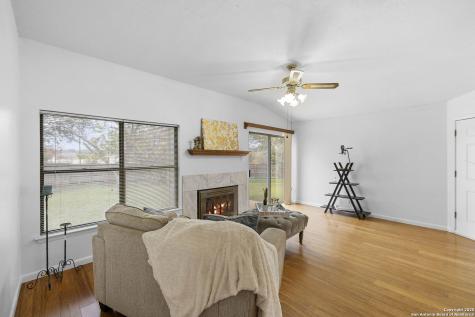 3807 Pine Breeze San Antonio TX 78247