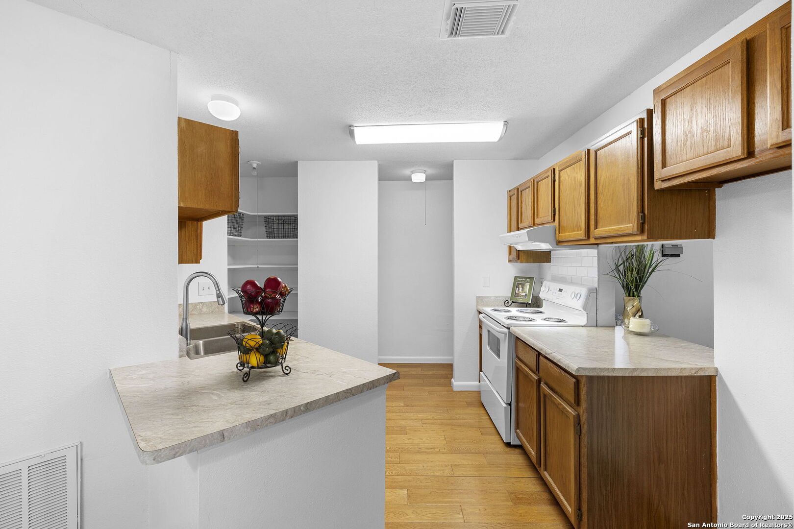 3807 Pine Breeze San Antonio TX 78247