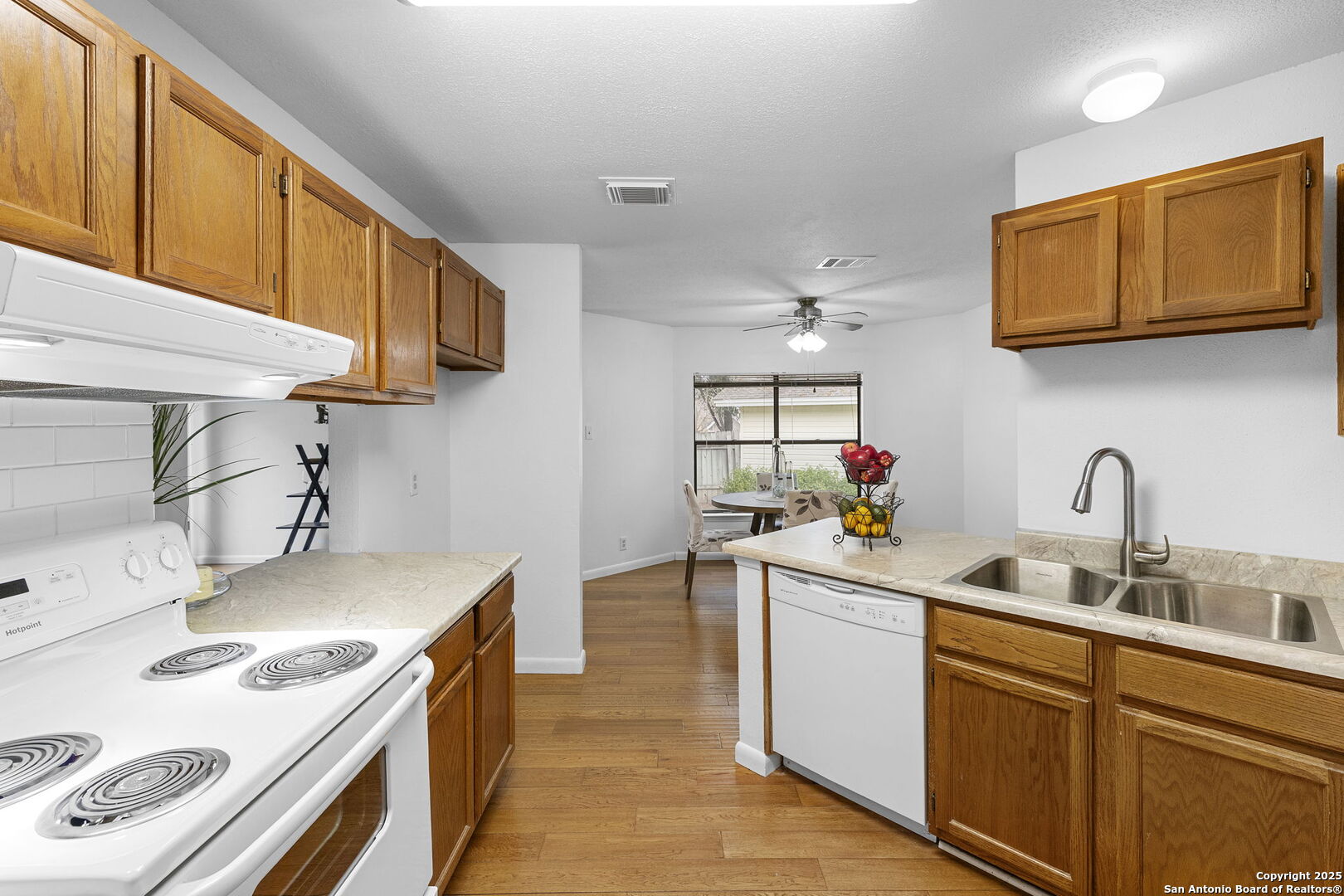 3807 Pine Breeze San Antonio TX 78247