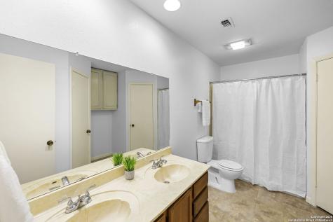 3807 Pine Breeze San Antonio TX 78247