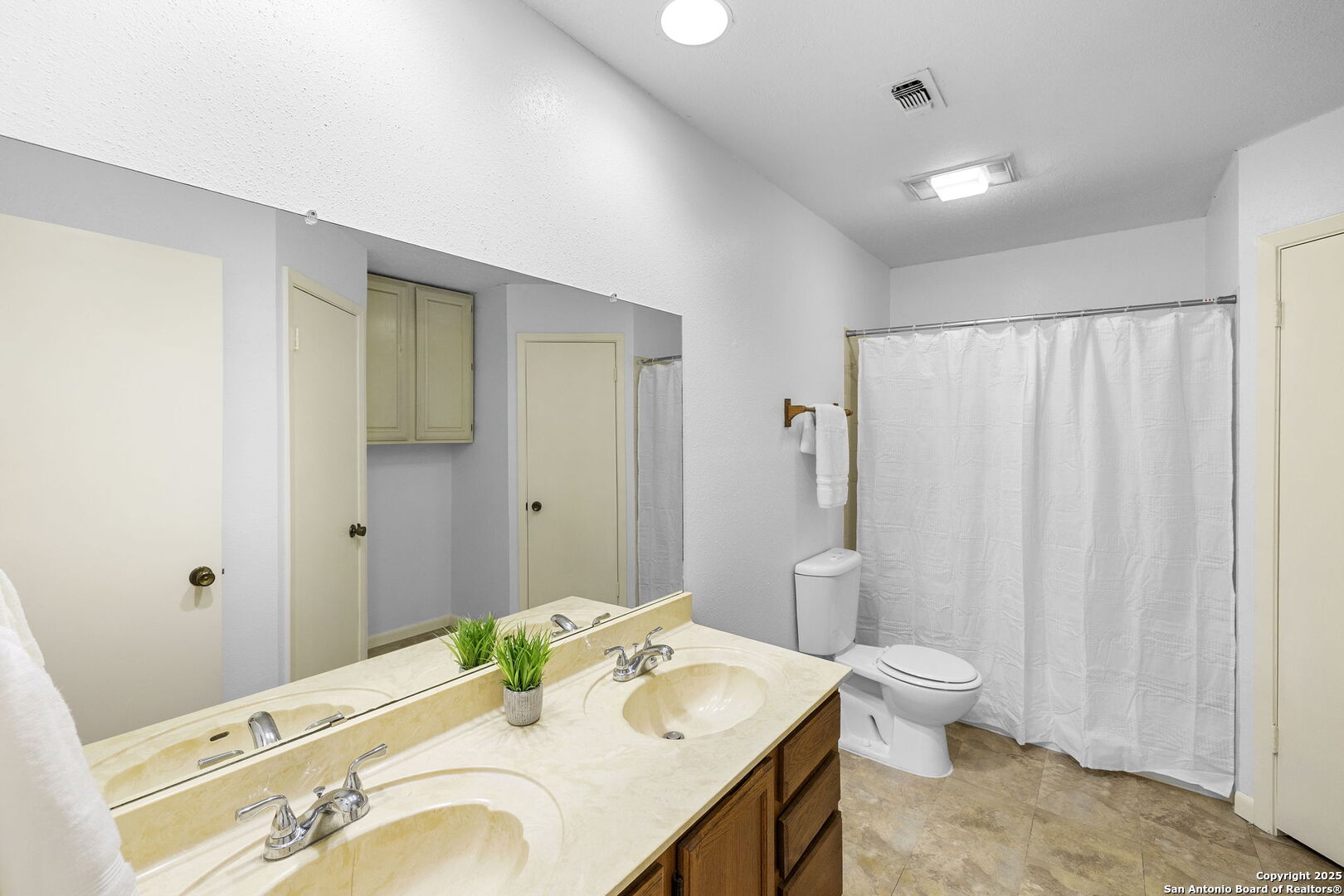 3807 Pine Breeze San Antonio TX 78247