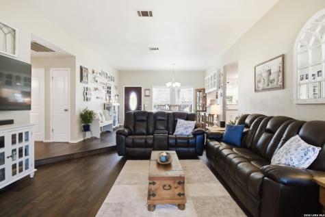 1354 Dawnridge Drive Canyon Lake TX 78133
