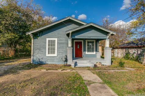 2105 W Salinas Street San Antonio TX 78207